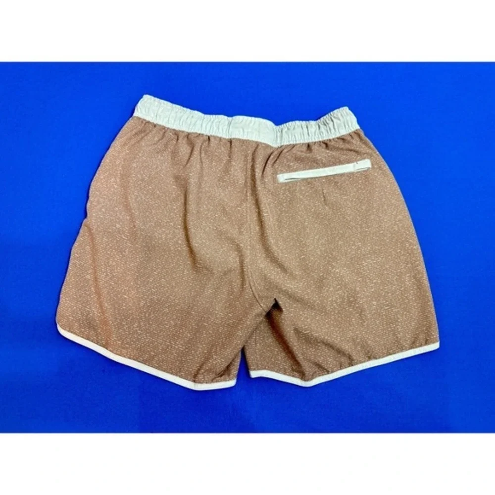 Vuori Kore Shorts XL Tan Pattern Mesh Liner‎ Quick Dry Training Swim Gym